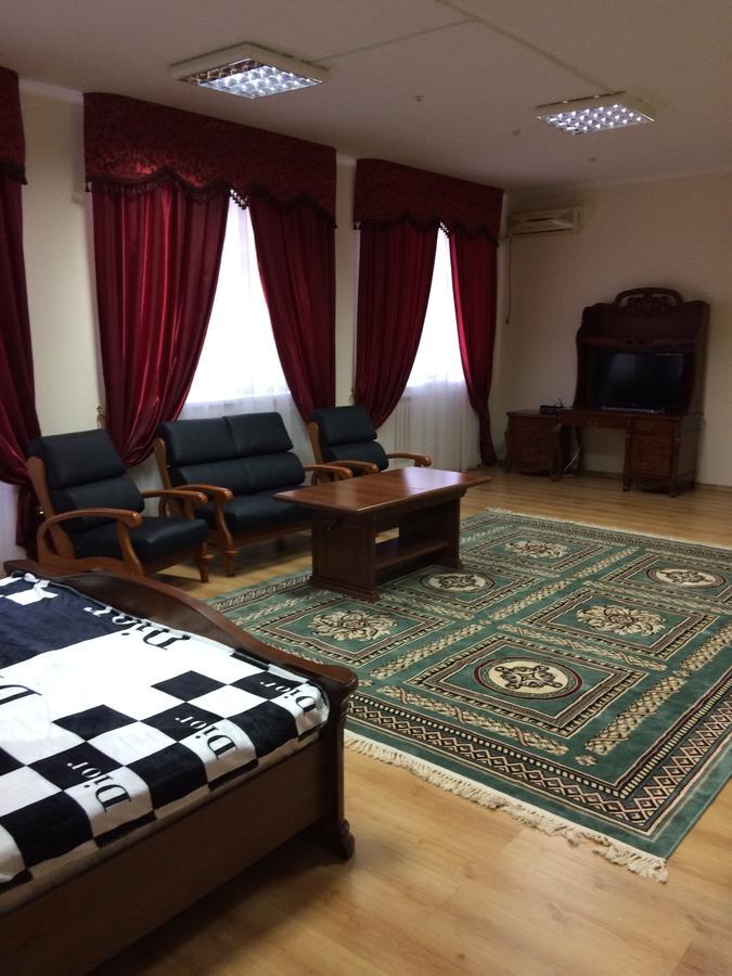 Hotel Sirdaria Qizilorda Buitenkant foto