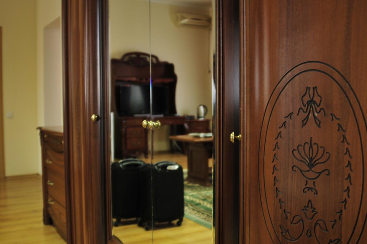 Hotel Sirdaria Qizilorda Buitenkant foto