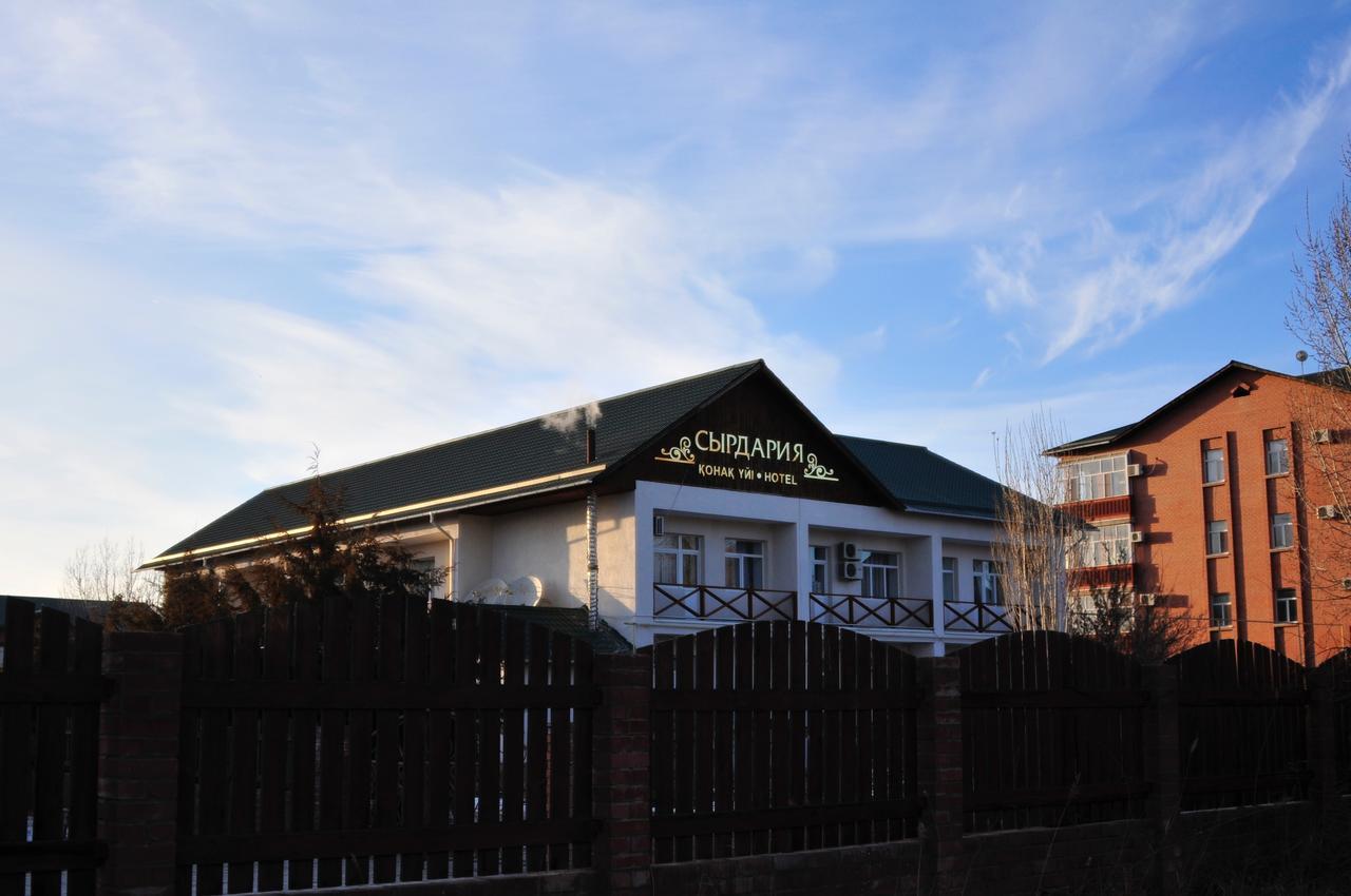 Hotel Sirdaria Qizilorda Buitenkant foto